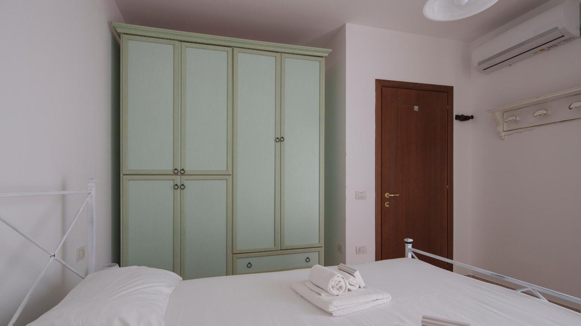 Il Vialetto Verde Olbia Esterno foto